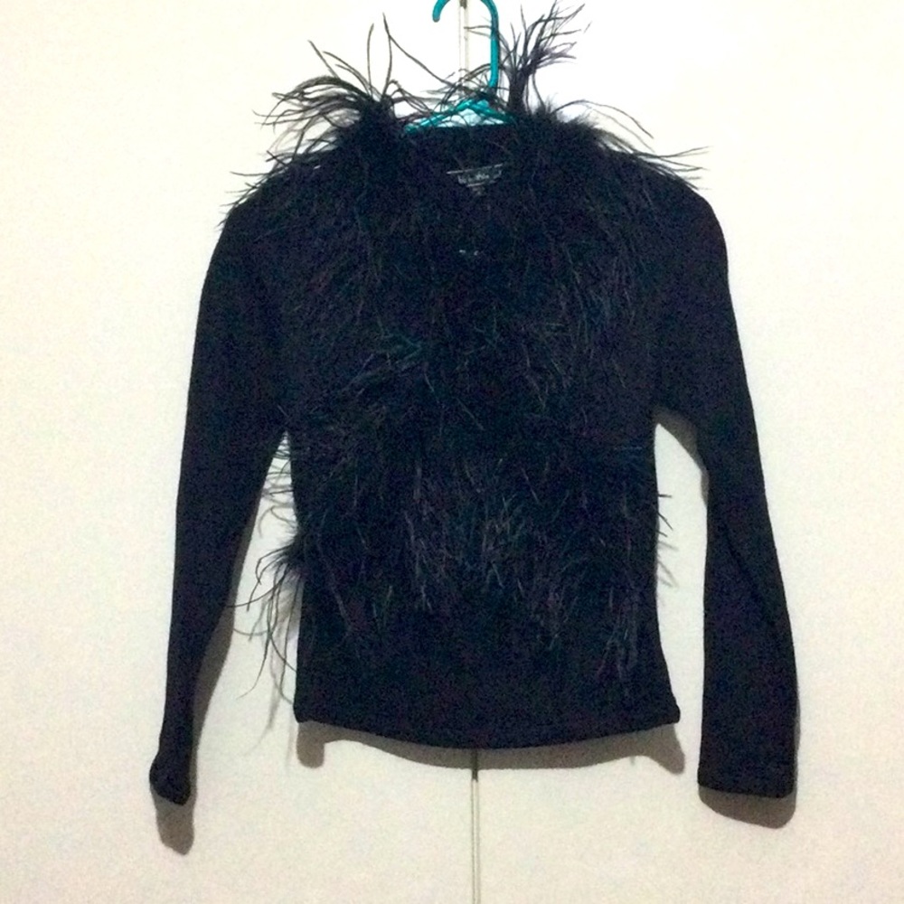 Beilia Wood Feathery Top